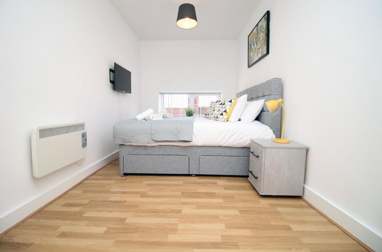 St Thomas Loft Views By Ssw - 2Br, Parking, Sleeps 4, Easy Access To City Centre, Marina, Beach And M4 スウォンジー エクステリア 写真